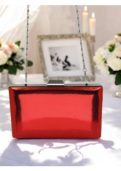 Kırmızı Renk Balıksırtı Desenli Metal Saplı Parlak Rugan Deri Kadın Abiye Çanta Düğün Nişan fırsatları