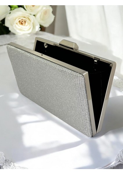 Gümüş Renk Simli Metal Saplı Kadın Abiye Çanta Düğün Nişan Mezuniyet
