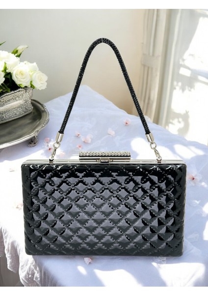 Siyah Lüks Rugan Taş Saplı Kapitone Desenli Kadın Abye Çanta Düğün Nişan Mezuniyet fiyatları