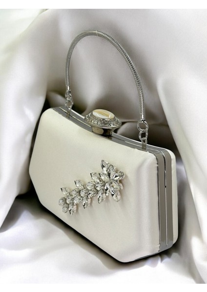 Sedef Ekru Renk Gümüş Kristal Taşlı Zarif Tasarım Metal Saplı Abiye Çantası