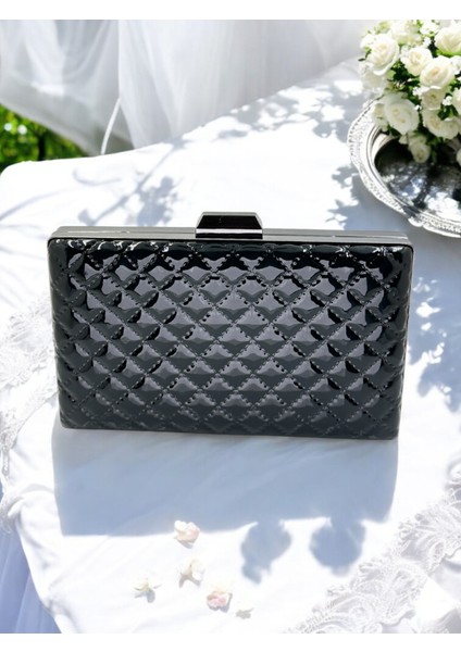 Siyah Lüks Rugan Kapitone Desenli Kadın Abye Çanta Düğün Nişan Mezuniyet fiyatları