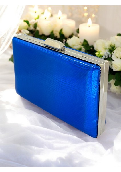 Saks Mavi Renk Balıksırtı Desenli Parlak Rugan Deri Kadın Abiye Çanta Düğün Nişan