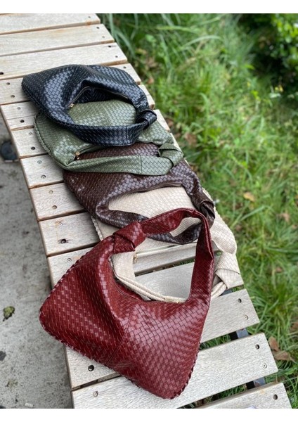 Örgü Desenli Kadın Kol Çantası – Günlük Şık Omuz Çantası | Yumuşak Deri Dokulu, Geniş Iç Hacimli, Trend Model modelleri