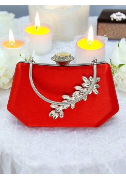 Kırmızı Renk Gümüş Kristal Taşlı Zarif Tasarım Metal Saplı Abiye Çantası modelleri