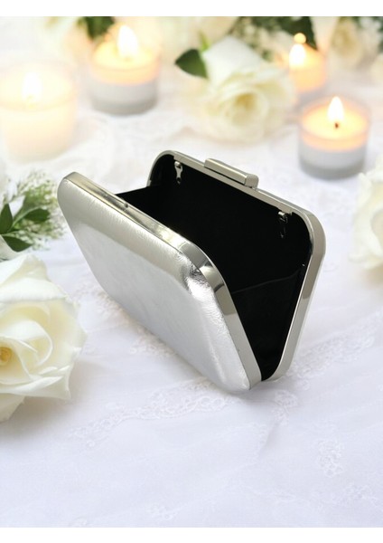 Gümüş Gri Lame Kırışık Cilt Deri Metalik Renk Zincir Askılı Abiye Çanta Düğün Nişan Mezuniyet modelleri