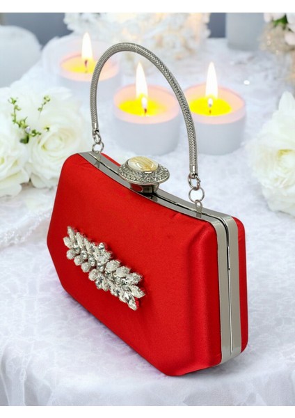 Kırmızı Renk Gümüş Kristal Taşlı Zarif Tasarım Metal Saplı Abiye Çantası