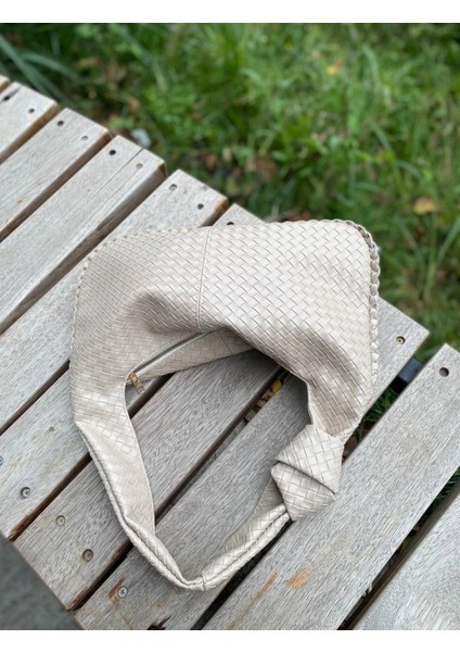 Örgü Desenli Kadın Kol Çantası – Günlük Şık Omuz Çantası | Yumuşak Deri Dokulu, Geniş Iç Hacimli, Trend Model fiyatları