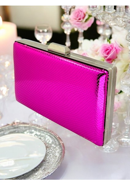 Fuşya Renk Balıksırtı Desenli Parlak Rugan Deri Kadın Abiye Çanta Düğün Nişan