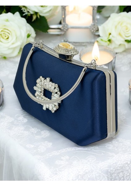 Lacivert Renk Gümüş Kristal Taşlı Zarif Tasarım Metal Saplı Abiye Çantası fırsatları
