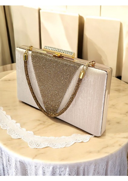 Ten Nude Taşlı Saplı Simli Saten Üzeri Altın Kristal Taş Süslemeli Kadın Abiye Çanta modelleri