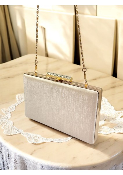 Ten Nude Taşlı Saplı Simli Saten Üzeri Altın Kristal Taş Süslemeli Kadın Abiye Çanta