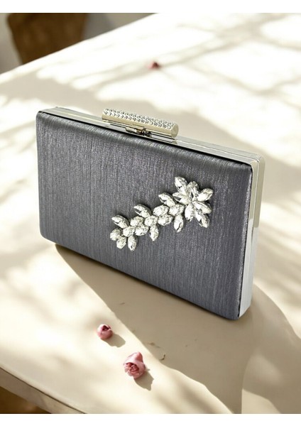 Antrasit Gri Platin Renk El Izi Yapmayan Simli Saten Kristal Taşlı Kadın Abiye Çanta Düğün Nişan