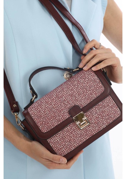 ,kilit Detaylı, Hasır Nakışlı,günlük ,şık, bordo bayan Çapraz Çantası