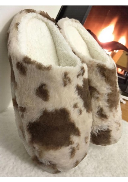 Kadın Tüylü Pofuduk Ev Terliği Ses Yapmayan Yumuşak Rahat Kauçuk Taban Içi Yünlü Kışlık Terlik