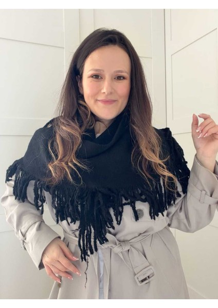 Üçgen Püsküllü Atkı