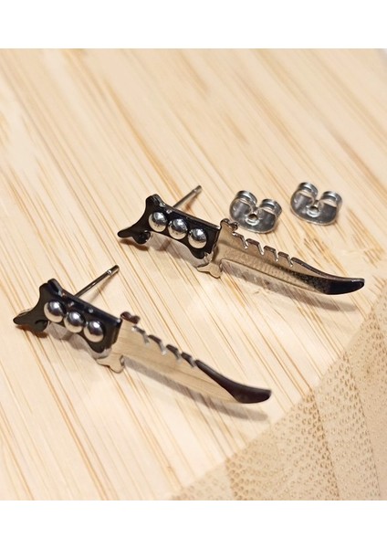 Gümüş Renk Bıçak Figürlü Unisex Çelik Küpe fiyatları