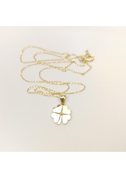 10.5mm Yonca Kolye 14 Ayar Altın Hd Videolu modelleri