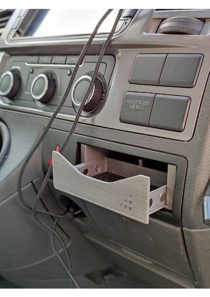 Siyah Renk Vw T5.2 Ön Konsol Cebi Kapağı 6657450