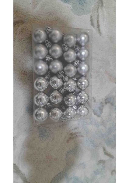 Yılbaşı Süs Topları 3 cm 24 Ad 12 Mat 12 Parlak Süs Topları Gümüş fiyatları