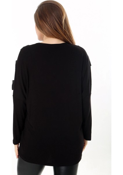 Yuvarlak Yaka Kolu ve Omuzları Tül Detaylı Uzun Kollu Önü Deri Görünümlü Taş Işlemeli Tasarım Büyük Beden Bluz