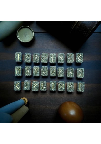 El Yapımı Mavi Reçine Rune Taş Seti (25 Adet) - Viking Runik Alfabe Ve Meditasyon Taşları fiyatları