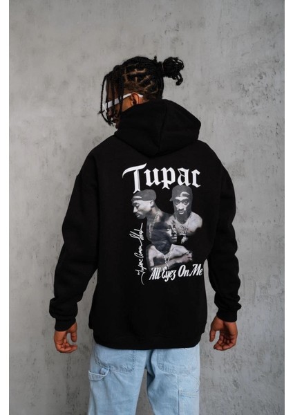 Erkek Oversize Üç Iplik Kapüşonlu Sweat – Siyah Kol ve Etek Ribana Detaylı, Ön ve Sırt Baskılı, Kanguru Cepli Rahat Kalıp Model modelleri