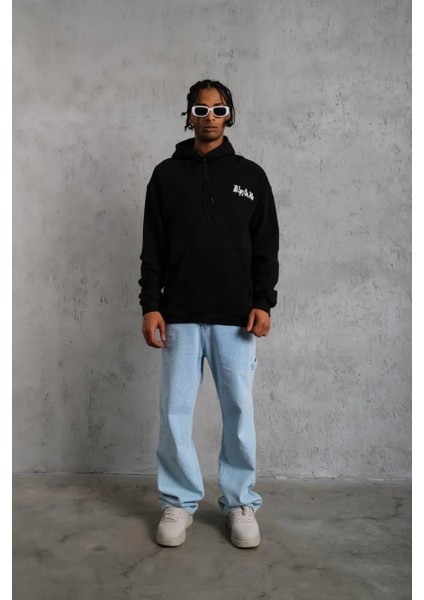 Erkek Oversize Üç Iplik Kapüşonlu Sweat – Siyah Kol ve Etek Ribana Detaylı, Ön ve Sırt Baskılı, Kanguru Cepli Rahat Kalıp Model fırsatları