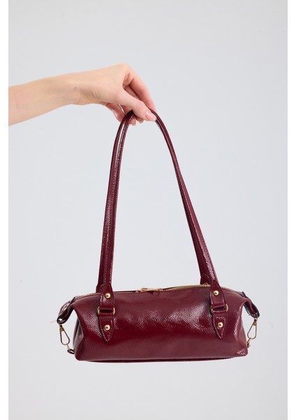 Olivra Bordo Toka Detaylı Mini Kadın Omuz, Kol ve El Çantası