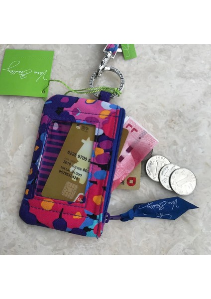 Gümüş Kimlik Kartı Tutucu Kart Kılıfı Kredi Göğüs Asılı Boyun Askısı Boyunluklar Anahtarlık Geçiş Asmak Halat Bozuk Para Cüzdanı Vb (Yurt Dışından) modelleri