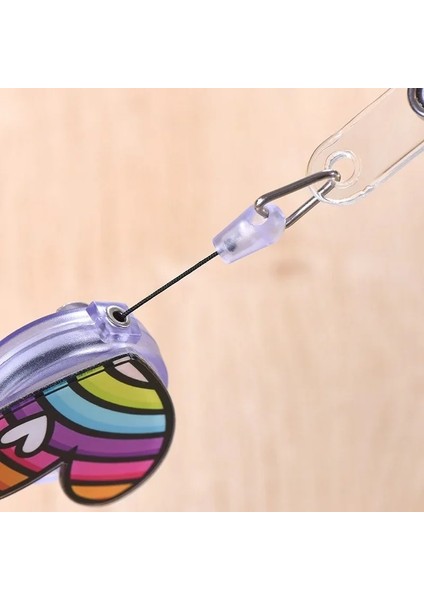 N Yeni Karikatür Sevimli Meyve Çiçekleri Geri Çekilebilir Rozet Makara Öğrenci Hemşire Kart Tutucu Makaraları Çalışma Rozeti Adı Etiketi Kimlik Kartı Göğüs Klipsi (Yurt Dışından) indirimleri