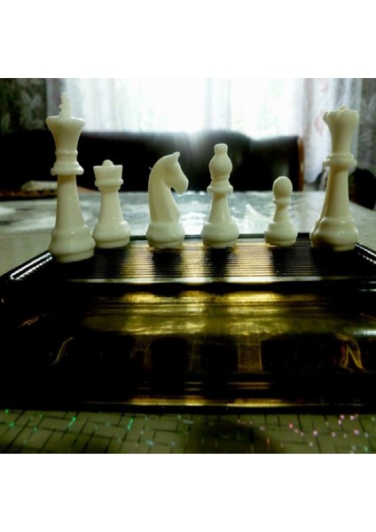 Satranç Şekli (Yurt Dışından) indirimleri