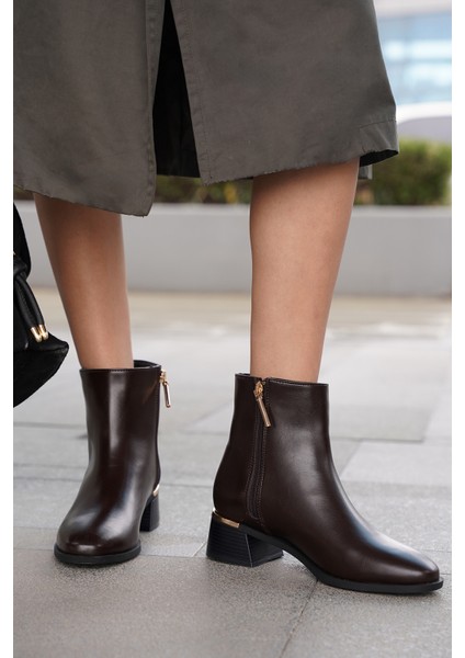 Kadın Metal Ökçe Kalın Topuklu Bot Lumbi Kahve fiyatları