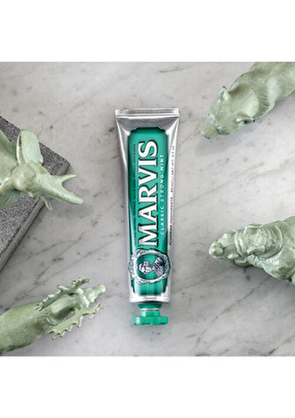 Classic Strong Mint Diş Macunu Ferahlatıcı Etki 85 ml 3 Adet Nane Aromalı