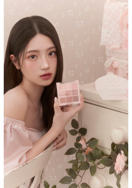 Mat ve Işıltılı Renk Seçenekleri Sunan Far Paleti Dasıque Shadow Palette (#27 Rose Milk Tea)