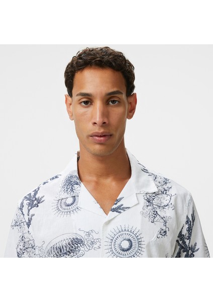 Erkek Beyaz Classic Fit Desenli Gömlek W55426T.1BW fırsatları