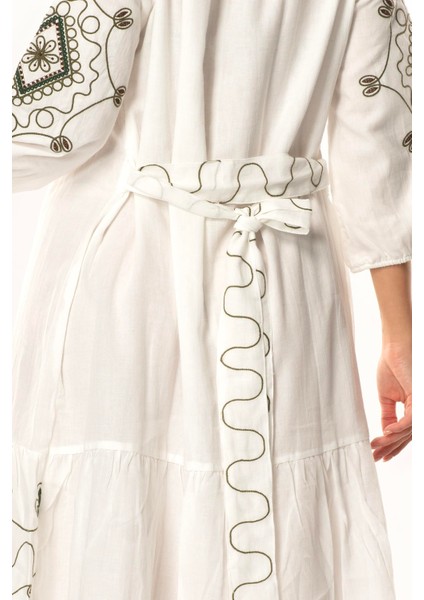 Yarım Kol Vual Yeşim Kemer Detaylı Nakışlı Kısa Yazlık Elbise Beyaz Byz fırsatları