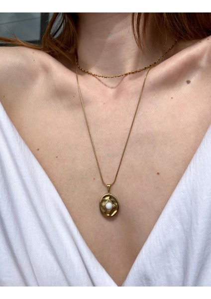 Parlak Aytaşı ve Çelikten Zarif Kolye, Şık ve Kaliteli Takı Modası fiyatları