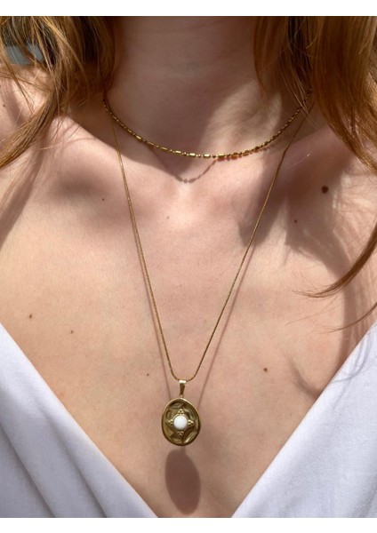 Parlak Aytaşı ve Çelikten Zarif Kolye, Şık ve Kaliteli Takı Modası fırsatları