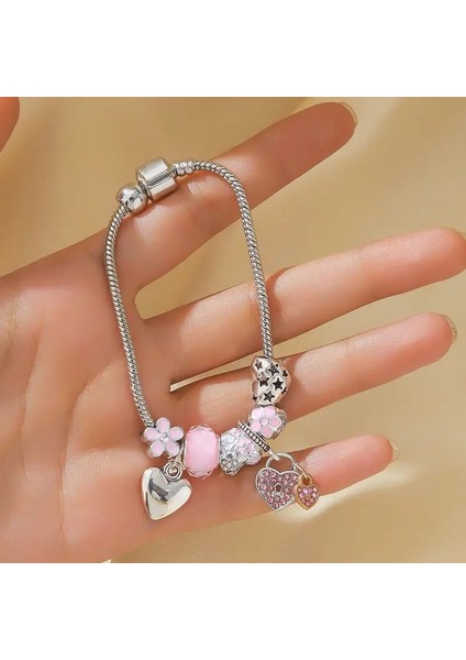 Pandora Tarz , Pembe Kalp Çiçek Sevgi Temalı Charmlı Bileklik, Ahşap Kutu Içerisinde modelleri