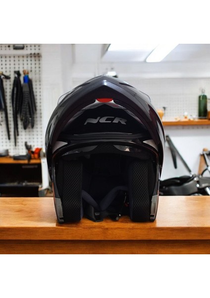 -158 Çene Açılır Gözlüklü E-Ce Belgeli Kask Parlak Siyah modelleri