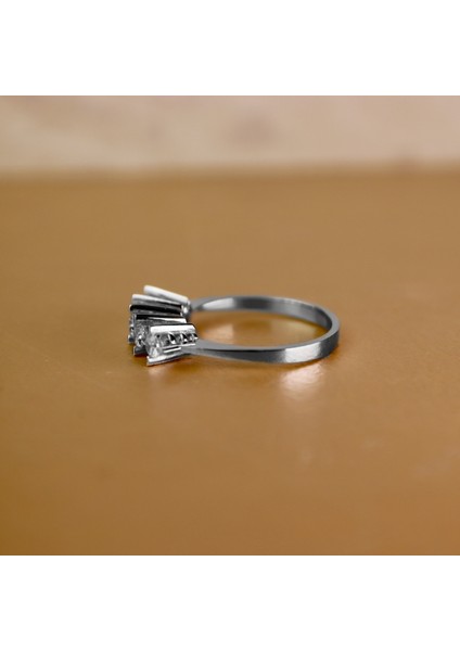 Badem Tırnak Pırlanta Modeli 925 Ayar Beştaş Gümüş Yüzük- Taşlar 3 mm indirimleri