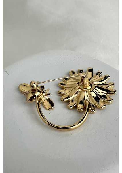 Altın Rengi Arı Detay Mineli Taşlı Çiçek Broş (6cm) fiyatları