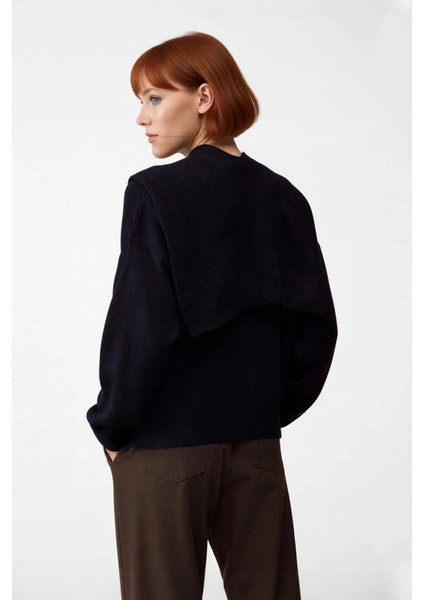 Kadın Bisiklet Yaka Oversize Kesim Düşük Kol Kalın Triko Kazak Soğuk Havalarda Konforlu ve Modern modelleri