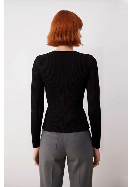 Kadın Fitted Bisiklet Yaka Uzun Kollu Fitilli Triko Kazak Casual Giyimde Vazgeçilmez Parça modelleri