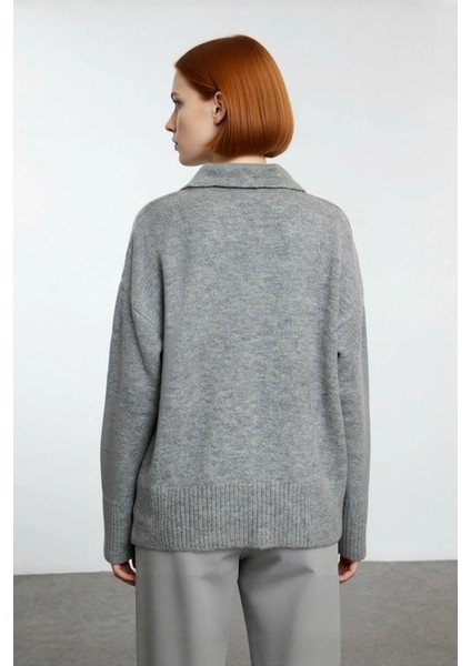 Kadın Oversize Polo Yaka Düşük Kol Triko Kazak Kışlık Kombinlerinize Modern Rahatlık Katacak Şık fırsatları