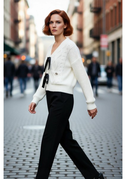 Kadın Regular Kalıp V Yaka Saç Örgü Desenli Düşük Kol Crop Triko Kazak Kurdele Fiyonk Detaylı