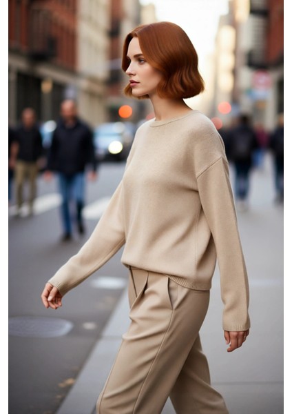 Kadın Oversize Fit Düşük Kol Bisiklet Yaka Basic Triko Kazak Casual Günlük Kış Şıklığı Sunar