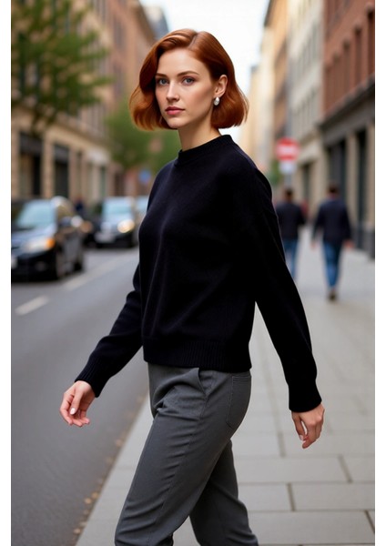 Kadın Modern Oversize Triko Kazak Bisiklet Yaka Düşük Kol Rahat ve Şık Görünüm Sağlar Kaliteli fırsatları