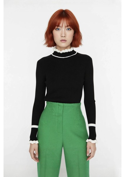 Kadın Akrilik Dokuma Dik Yaka Fitilli Triko Kazak Kış Sezonu Için Özel Tasarım Rahat ve Şık Görünüm fiyatları