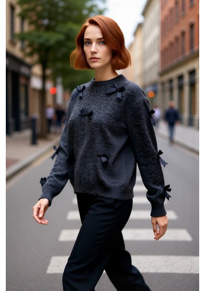 Kadınlara Özel Basic Regular Kalıp Bisiklet Yaka Kurdele Detaylı Triko Uzun Kollu Kazak Kaliteli